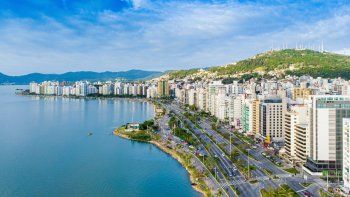 Este destino se ubica en Río de Janeiro y es conocido por formar un escenario natural poco común en Sudamérica. Este destino se ubica en Río de Janeiro y es conocido por formar un escenario natural poco común en Sudamérica.