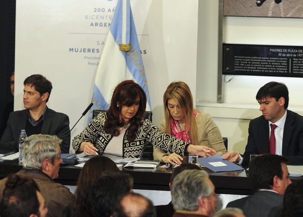 CFK anunció aumento del 30% de la AUH y las asignaciones familiares