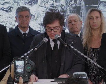 Milei apuntó a Irán en el acto por el atentado a la Embajada de Israel: No puede haber tregua