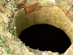 entro a robar a una casa y el plan no le salio bien: se cayo a un pozo cuando huia entro a robar a una casa y el plan no le salio bien: se cayo a un pozo cuando huia