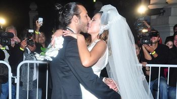 jelinek remata por twitter prendas de su boda jelinek remata por twitter prendas de su boda