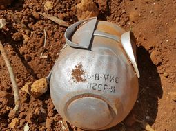 Una de las bombas que se encuentran en las calles de Siria Una de las bombas que se encuentran en las calles de Siria