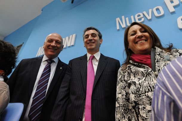 Randazzo sobre el pasaporte exprés: Cumplimos lo que prometimos