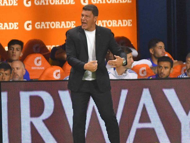 Boca alcanzó un histórico récord negativo en La Bombonera 