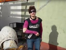 video: pity alvarez promociono un recital saliendo de una mezcladora de cemento video: pity alvarez promociono un recital saliendo de una mezcladora de cemento