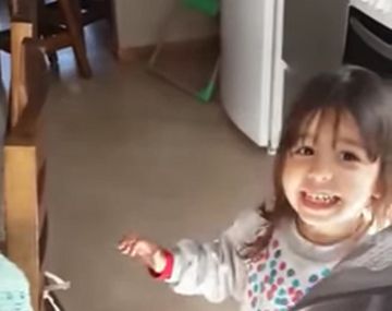 VIDEO: reacción de una nena al ver a CFK por TV
