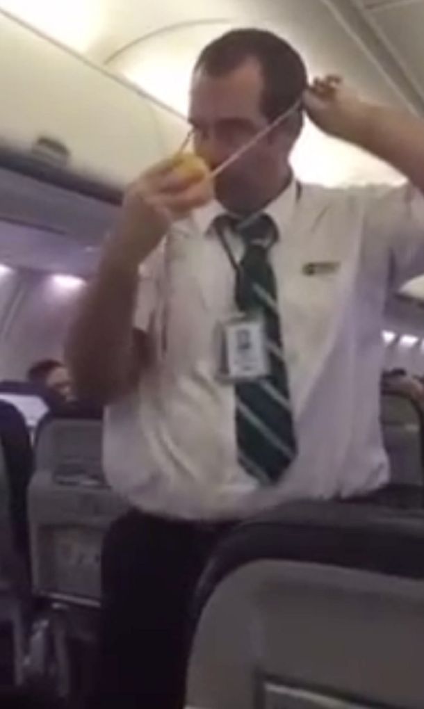 Un vuelo distinto: mirá las instrucciones de seguridad más divertidas del mundo