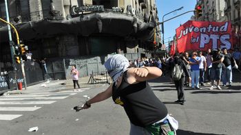 los disturbios habian calentado la previa de la votacion los disturbios habian calentado la previa de la votacion