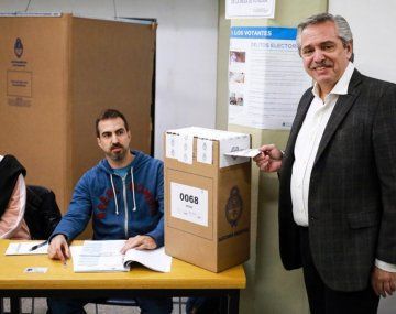 A qué hora y dónde votan Alberto