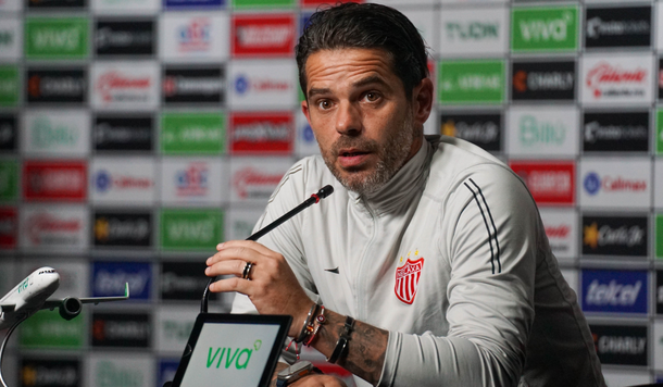 Gago y paso frustrado por Necaxa.