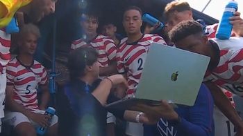 Mauricio Pochettino y su momento viral durante un partido. Mauricio Pochettino y su momento viral durante un partido.
