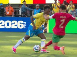 Polémica en Nueva Jersey: la plancha de Hakimi sobre Vinícius que el VAR no revisó Polémica en Nueva Jersey: la plancha de Hakimi sobre Vinícius que el VAR no revisó