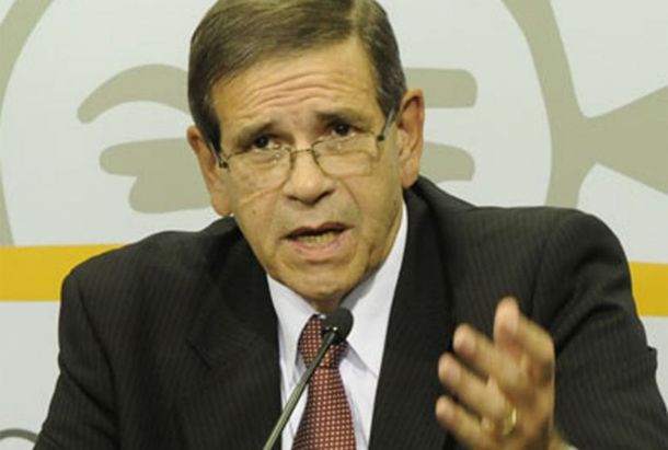 Carlos Díaz apareció muerto en su pileta