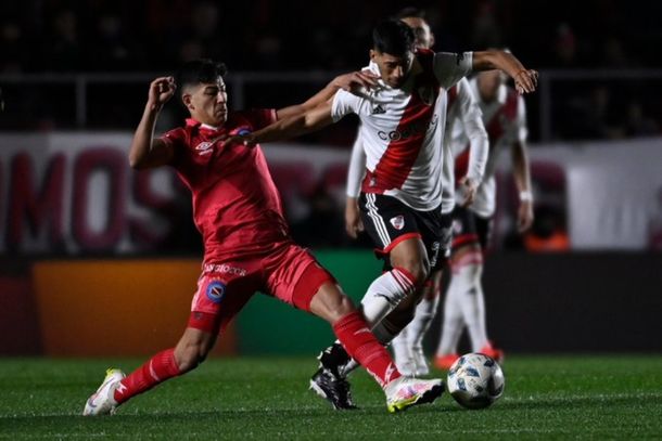 Argentinos Juniors le ganó 3-2 a River en La Paternal