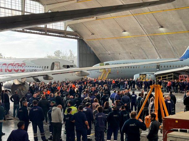 Aerolíneas Argentinas canceló 200 vuelos por el paro general de este jueves