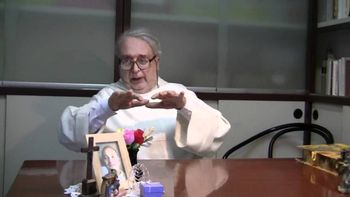 para un cura italiano, el terremoto fue un castigo divino por las uniones gay para un cura italiano, el terremoto fue un castigo divino por las uniones gay