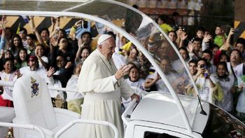 el papa saludo a presas en asuncion el papa saludo a presas en asuncion