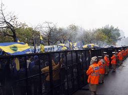 los hinchas de boca y su multitudinario banderazo los hinchas de boca y su multitudinario banderazo