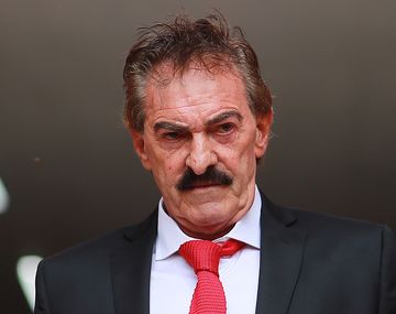 La Volpe quiere regresar al fútbol argentino: ¿podría dirigir un club de Primera?