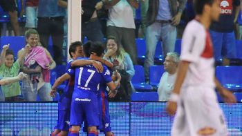 tigre derroto a newells y san lorenzo es unico puntero tigre derroto a newells y san lorenzo es unico puntero