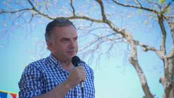 El Frente Amplio respaldó a Yamandú Orsi tras la denuncia y pidió mantener un debate respetuoso en la campaña. El Frente Amplio respaldó a Yamandú Orsi tras la denuncia y pidió mantener un debate respetuoso en la campaña.