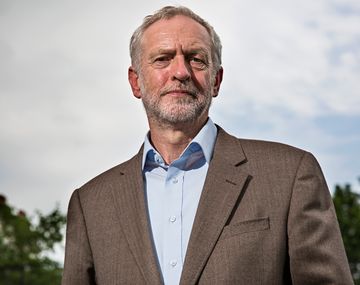 Cristina Kirchner celebra el triunfo del nuevo líder laborista del Reino Unido