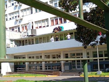 Conmoción en el Hospital Churruca: una paciente se arrojó al vacío y fue asistida de urgencia