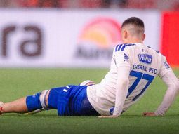 escalofriante lesion en el brasileirao: gabriel pec sufrio una fractura y tuvo que ser operado escalofriante lesion en el brasileirao: gabriel pec sufrio una fractura y tuvo que ser operado