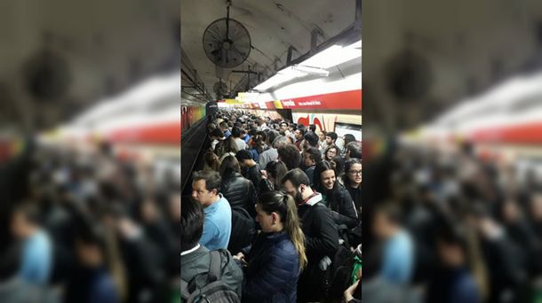 Incidente en la línea B de Subte: el servicio está limitado entre Rosas y Medrano