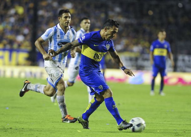 Tevez valoró el triunfo y destacó la mano del DT Barros Schelotto