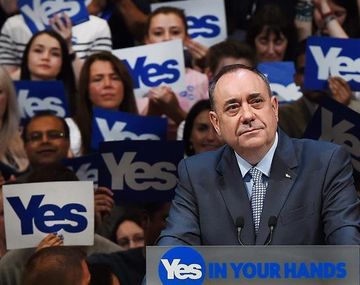 El líder separatista escocés admitió la derrota en el histórico referéndum