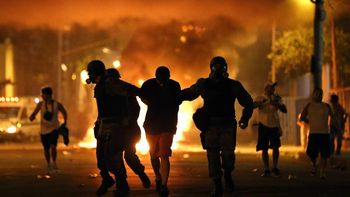 protestas en brasil: un muerto y mas de 100 heridos protestas en brasil: un muerto y mas de 100 heridos