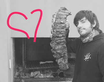 Marco Antonio Caponi sorprendió con un asado a Mónica Antonópulos.&nbsp;