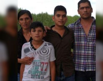 Le robaron el auto con el que lleva a su hijo enfermo de cáncer a los tratamientos y pide ayudan para encontrarlo