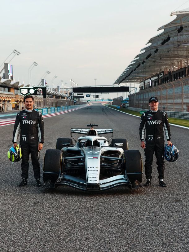 Checo Pérez y Valtteri Bottas parten en igualdad de condiciones como pilotos en el debut de Cadillac en la Fórmula 1. Sin embargo