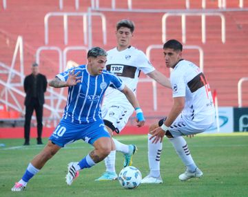 Godoy Cruz venció 2-0 a Platense y quedó puntero de la Zona 2