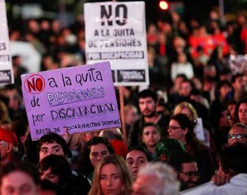 Ajuste en discapacidad: una multitud marchó al Congreso en rechazo al brutal recorte
