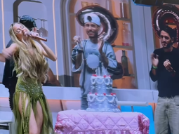 inolvidable cumpleanos de tini stoessel durante su show: de paul aparecio con una torta gigante inolvidable cumpleanos de tini stoessel durante su show: de paul aparecio con una torta gigante