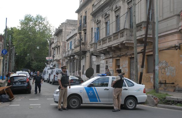 Allanan entidades bancarias en el marco de la causa por lavado