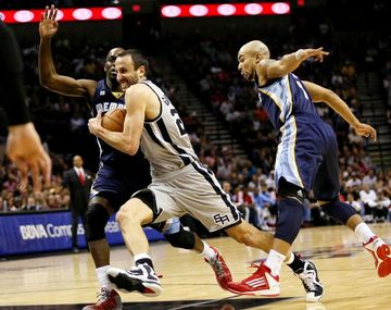 Los Spurs arrasaron a Memphis en la primera final del Oeste