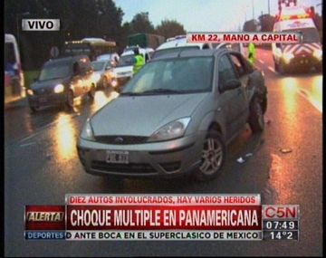 Un múltiple choque en la Autopista Panamericana involucró a 12 autos