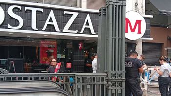 Accidente en un local de comidas Mostaza en el barrio de Caballito. Accidente en un local de comidas Mostaza en el barrio de Caballito.