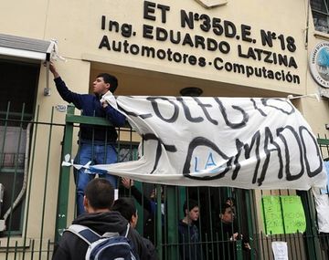 Ya son 16 los colegios técnicos tomados en la Ciudad