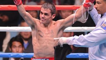 juan carlos reveco retuvo el titulo mundial de la amb juan carlos reveco retuvo el titulo mundial de la amb