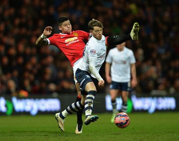 El Manchester United perdió y cedió el tercer puesto de la Premier League