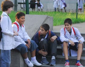 Maestros piden retrasar el inicio de las clases por el calor