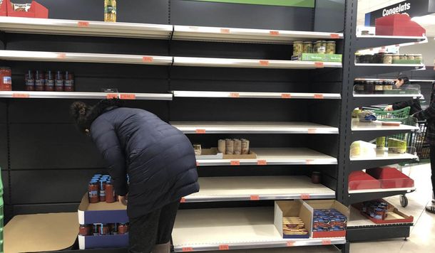 Coronavirus en España: de la escasez a la contención social