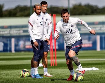 Messi entrenó hoy junto a Mbappé en la previa a su posible debut en el PSG