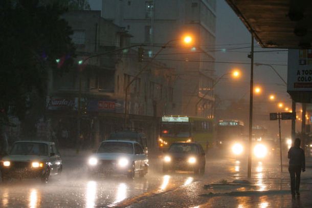 Lanzan alerta meteorológico por tormentas en la Ciudad y alrededores