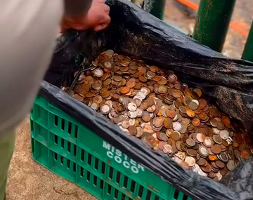Monedas en las Cataratas del Iguazú